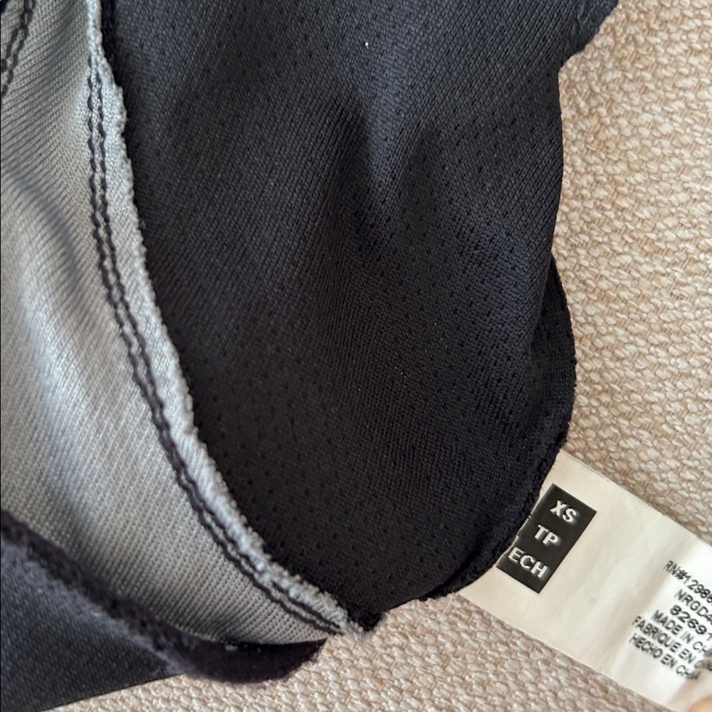 Nike Black and Gray Running  Gloves - Picture 6 of 6